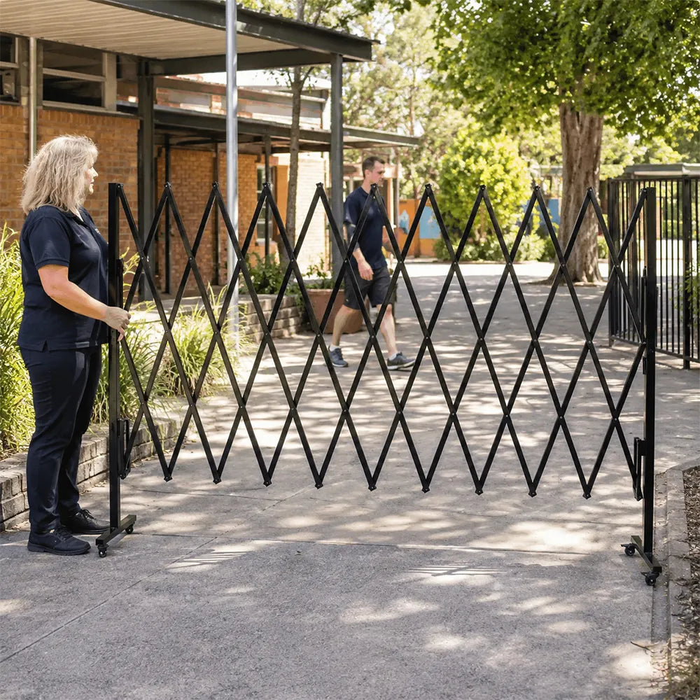 GROVIA Retractable Safety Barrier Fence 1.2m Height x 2.5m Expandable Steel Folding Gate with Cross Frame for Factory Area - Black
