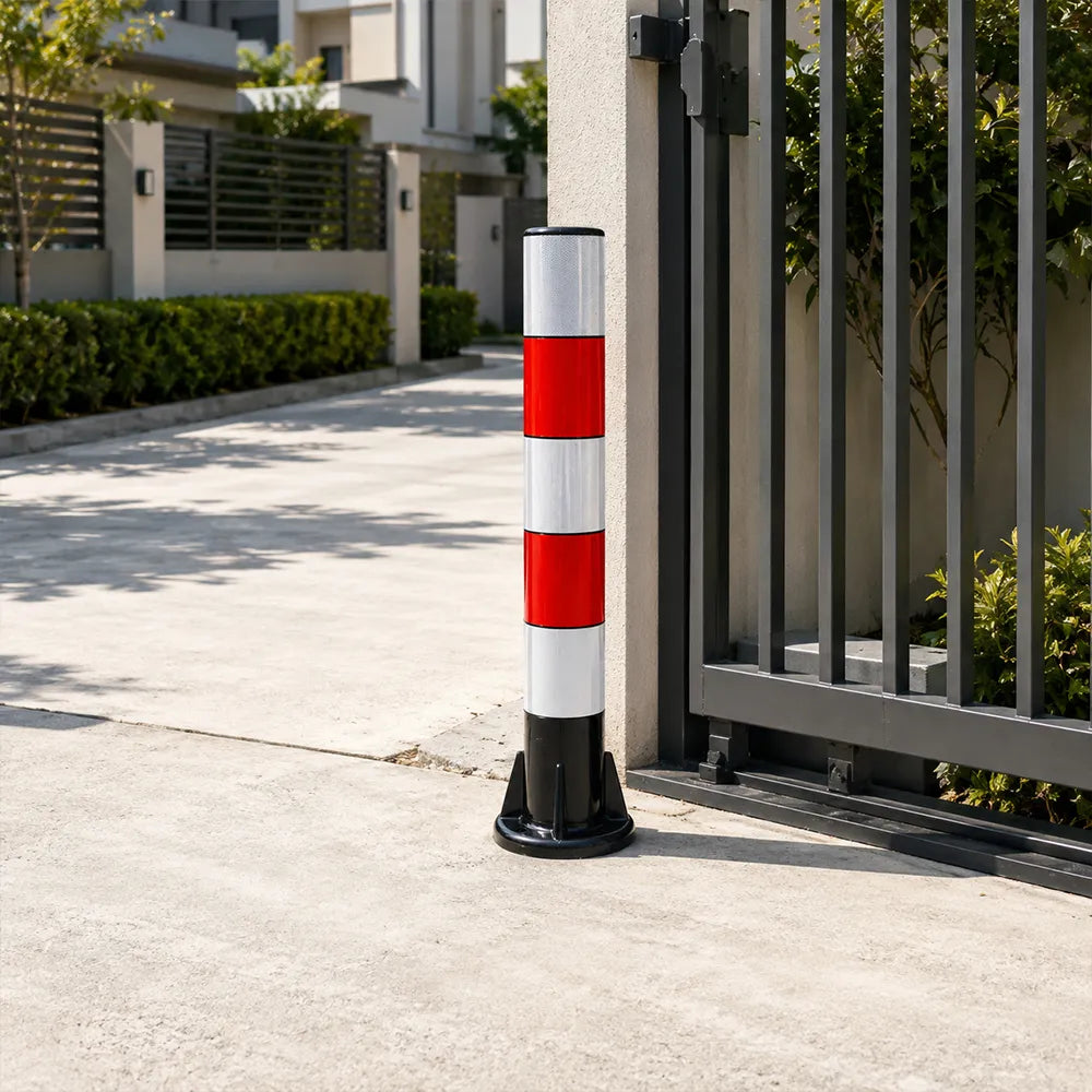 GROVIA Rubber Traffic Bollard 100cm Height 130mm Diameter Reinforced Base Safety Post with Red White Reflective Strips - Red & White