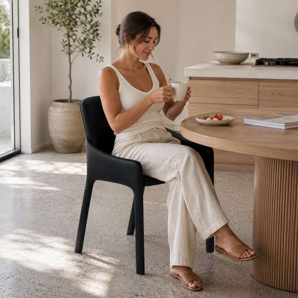 LIVARA Armchair - Premium Saddle Leather Upholstery with Ergonomic Curved Backrest, Modern Minimalist Chair for Dining Room & Living Space - Black