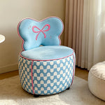 LIVARA Lounge Chair - Butterfly Backrest with Soft Velvet Upholstery and Solid Wood Frame, Cute Accent Chair for Living Room & Bedroom - Blue