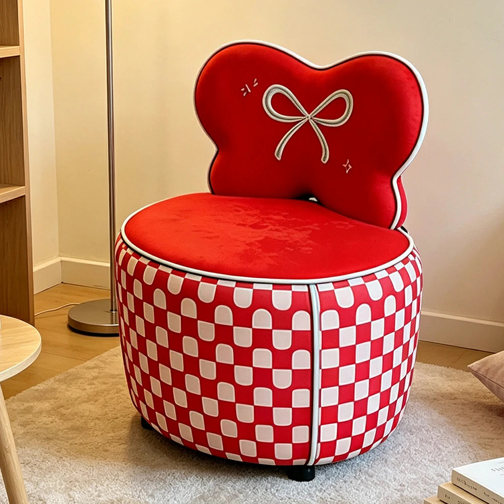 LIVARA Lounge Chair - Butterfly Backrest with Soft Velvet Upholstery and Solid Wood Frame, Cute Accent Chair for Living Room & Bedroom - Red