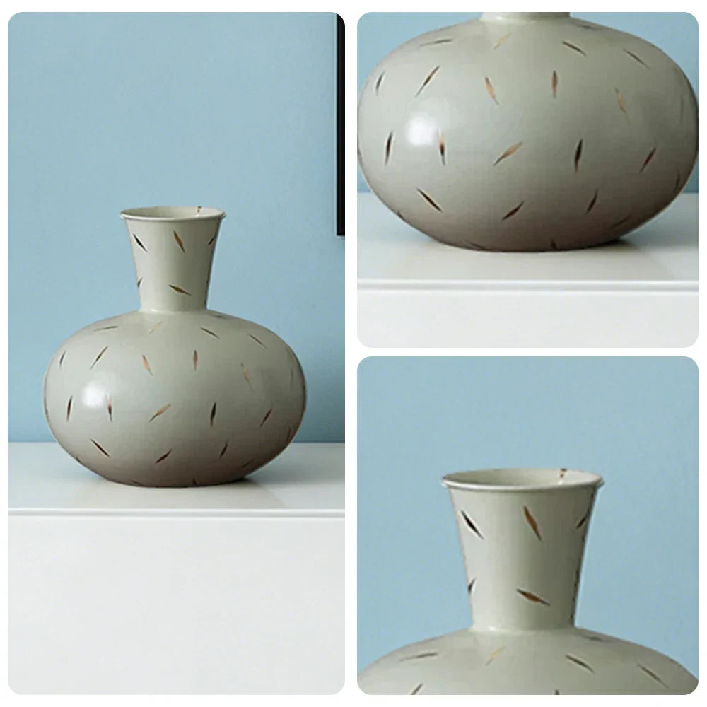 LIVARA Ceramic Vase Decor Display Artistic Design Matte Ceramic Pomegranate Vase Shape Handcrafted