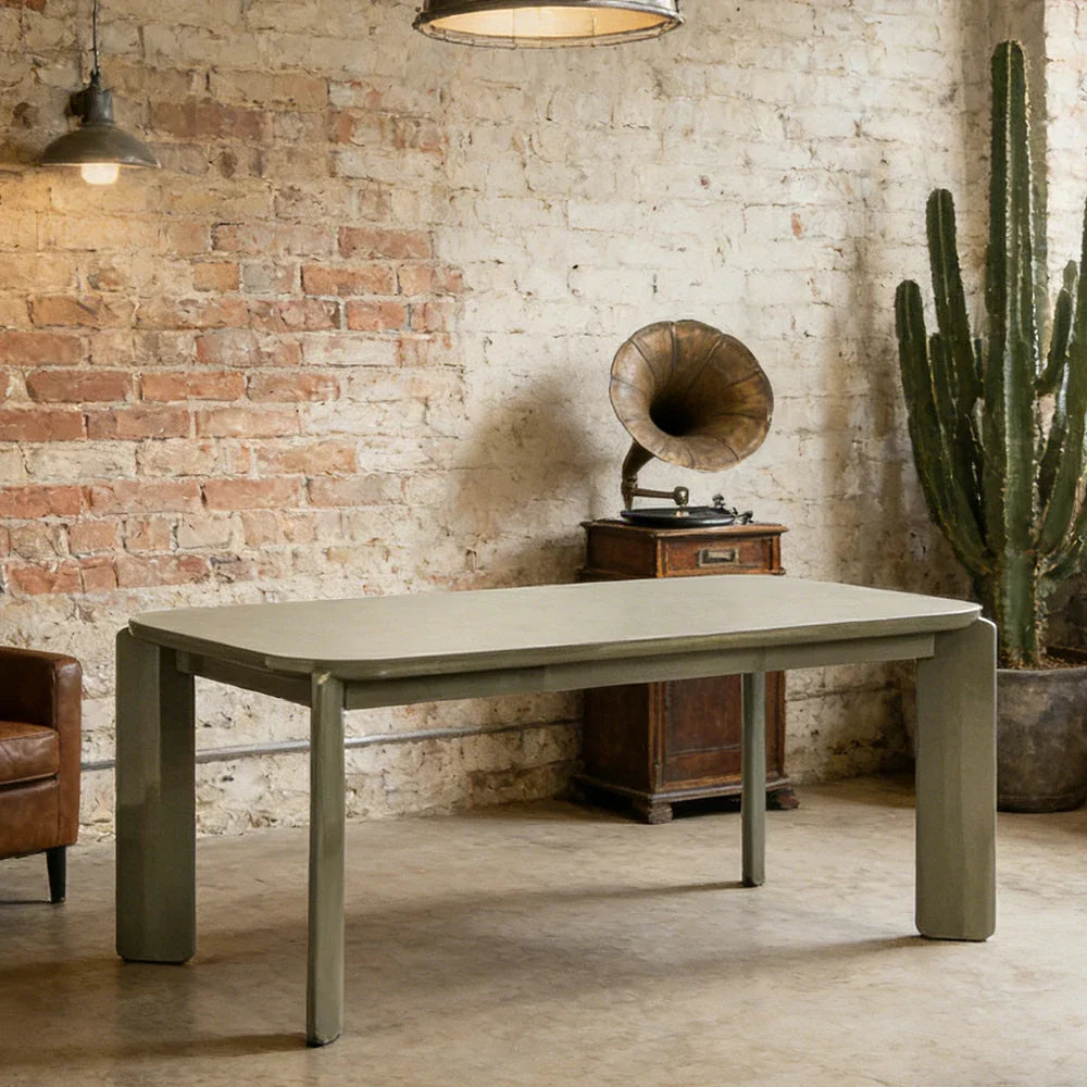 LUXORA 140/160cm Solid Wood Dining Table - Rounded Edge Design Stable Thick Legs Modern Artistic Table for Dining & Living Spaces - Green