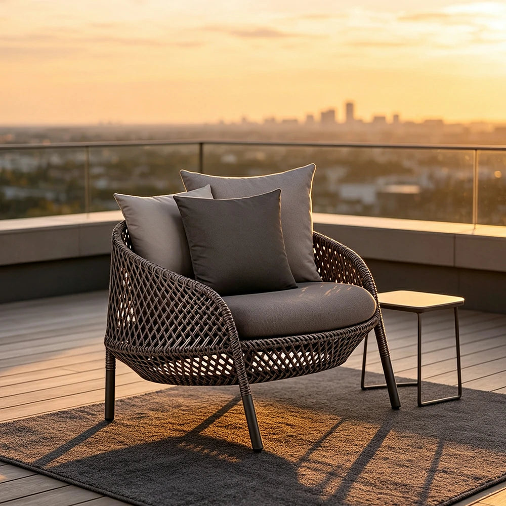 SOLARA Nordic Outdoor Rattan Lounge Chair PE Rattan Thickened Aluminium Frame for Patio Balcony Garden - Black