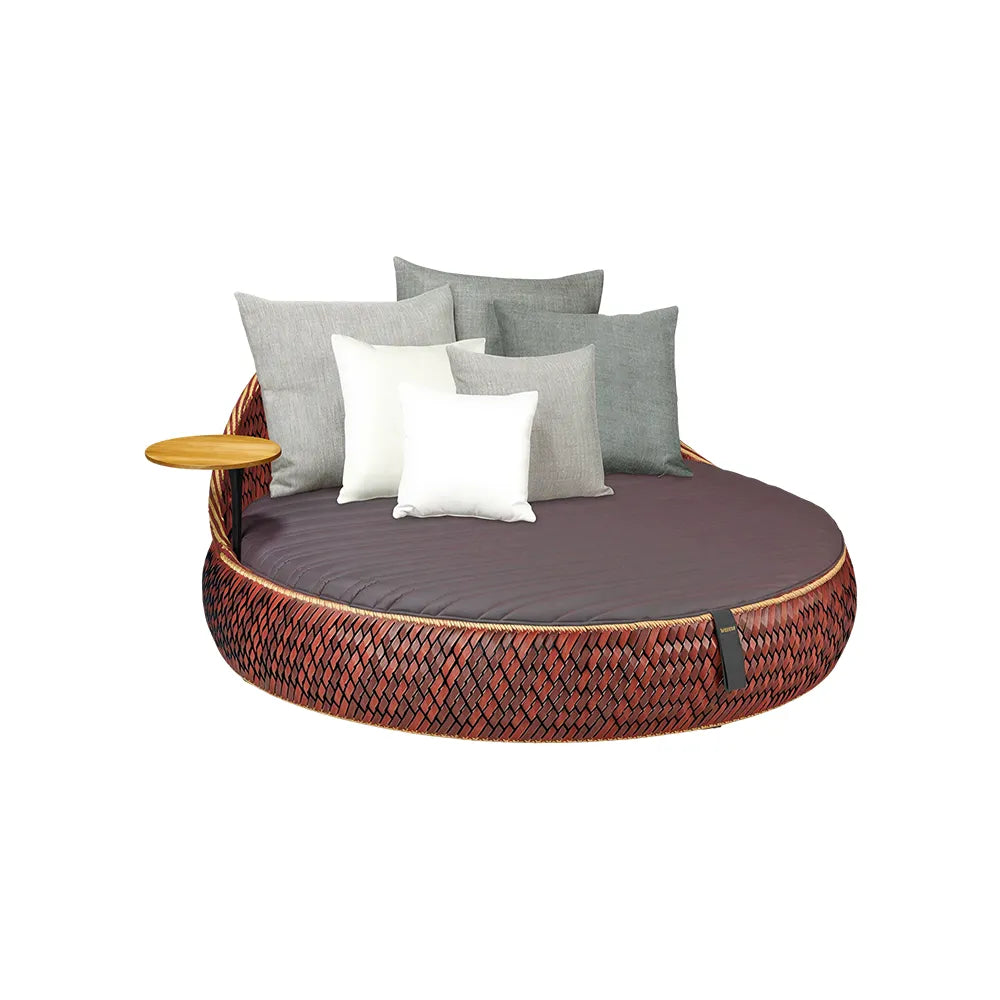 SOLARA Outdoor Wicker Daybed with Cushioned Mattress and Round Design for Patio Garden Poolside Relaxing Space - Terracotta Brown