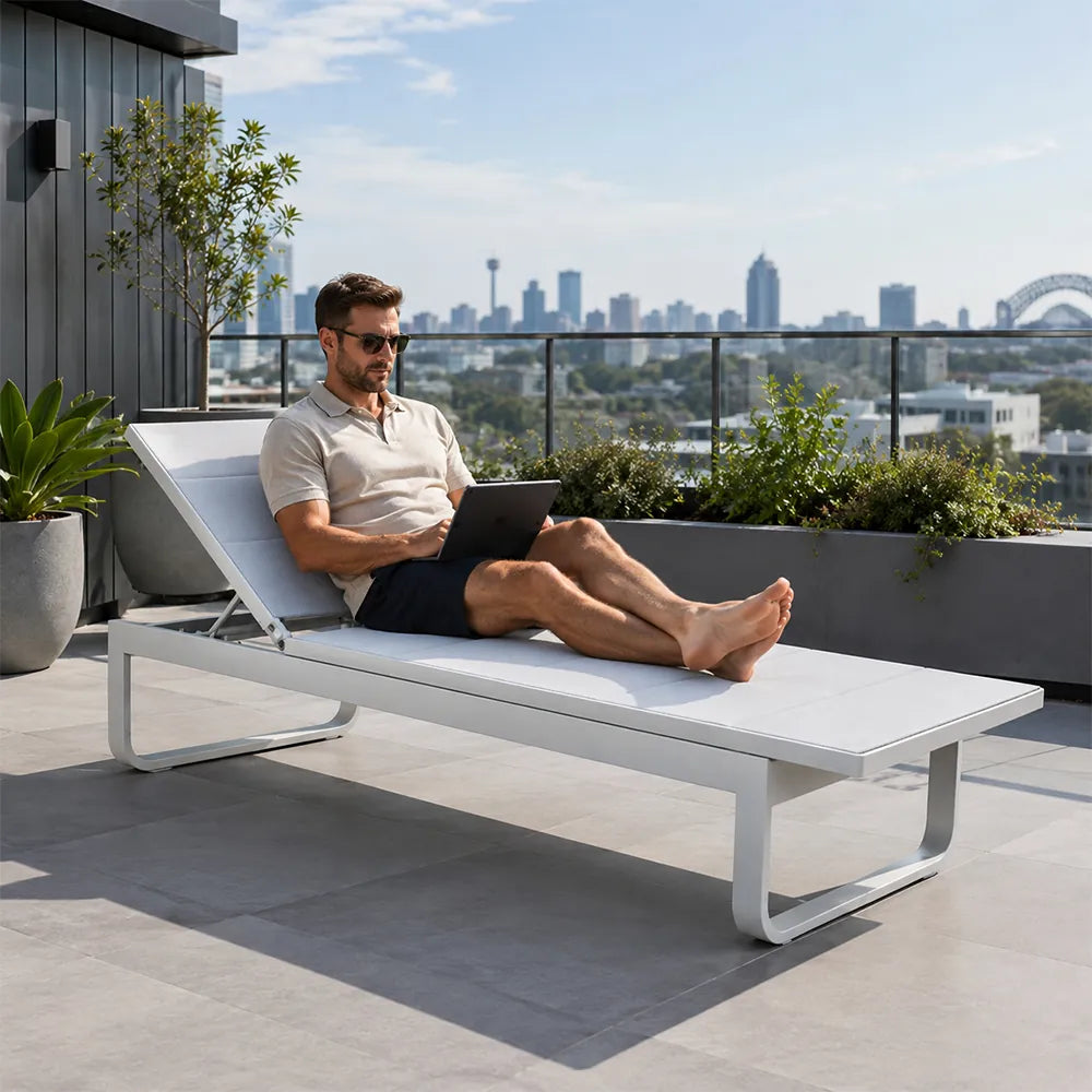 SOLARA Outdoor Sun Lounger - Adjustable Pool Chaise Lounge Aluminium Alloy Frame Patio Furniture for Garden Beach Hotel Leisure Spaces - Grey