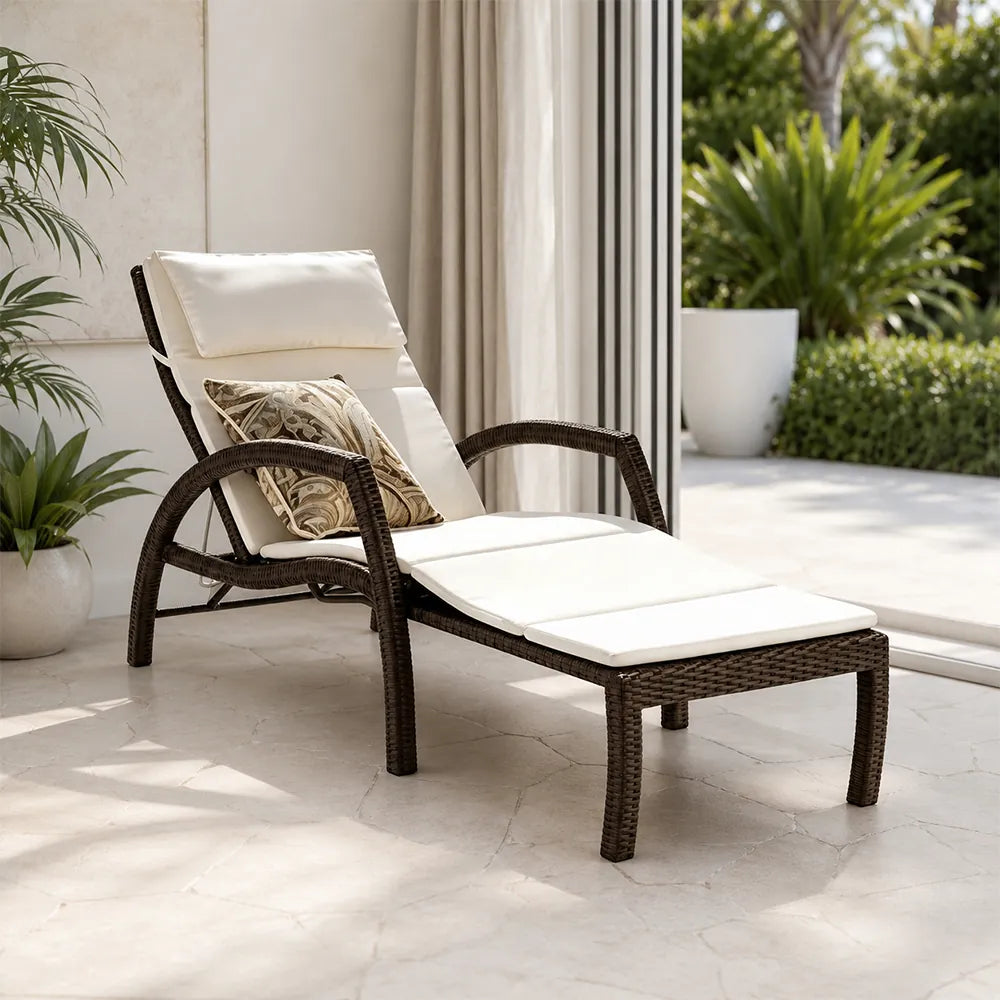 SOLARA Outdoor Sun Lounger - Adjustable Reclining Daybed with Cushion Steel Frame Woven Patio Furniture for Pool Garden Leisure Spaces - White