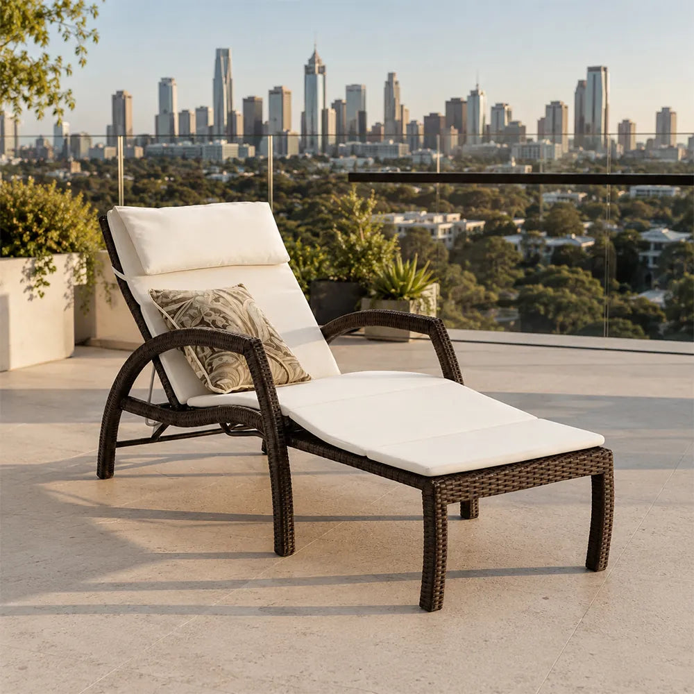 SOLARA Outdoor Sun Lounger - Adjustable Reclining Daybed with Cushion Steel Frame Woven Patio Furniture for Pool Garden Leisure Spaces - White