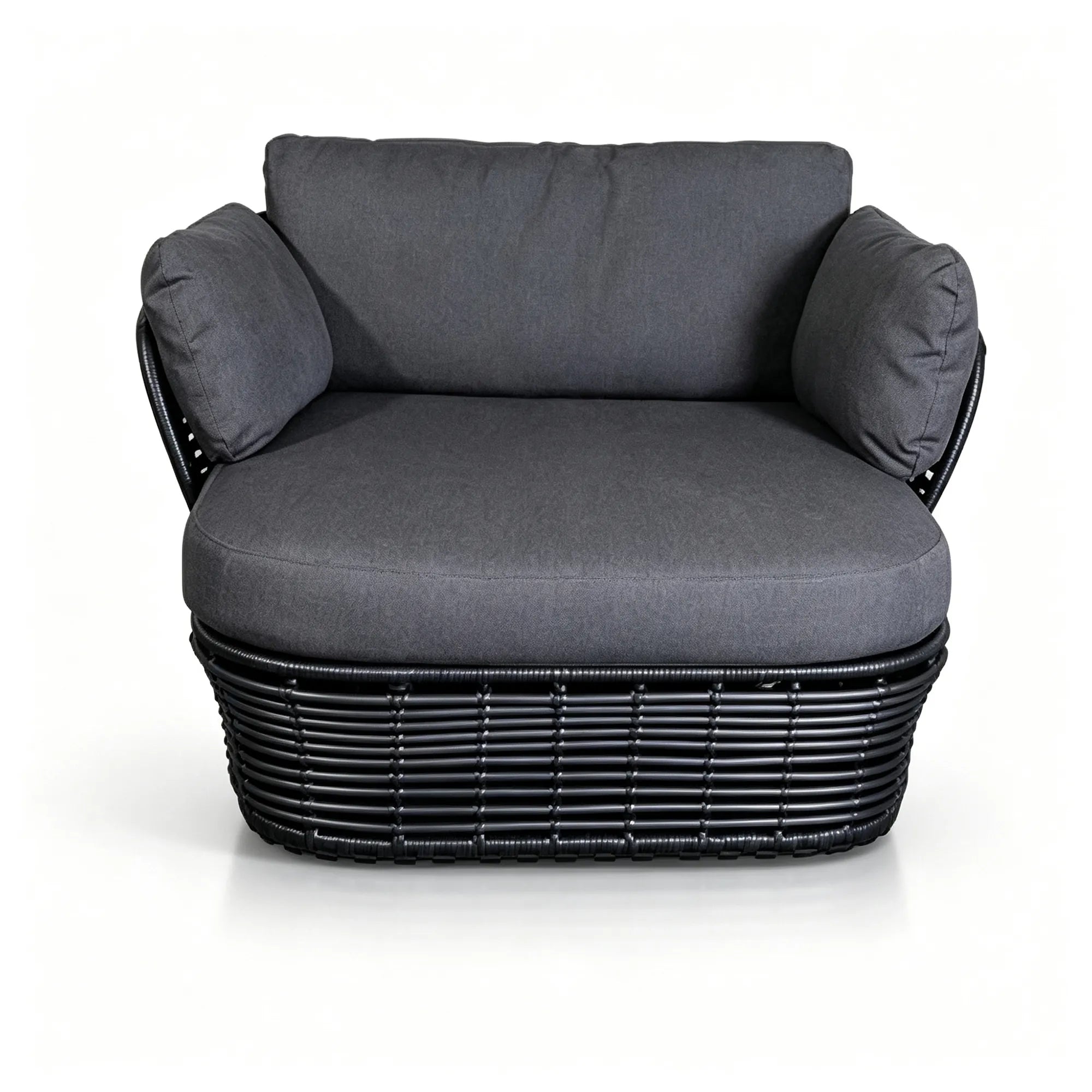 SOLARA Modern Outdoor Lounge Chair - Handwoven PE Rattan - Wide Cushioned Seat - Patio Garden Armchair - Black