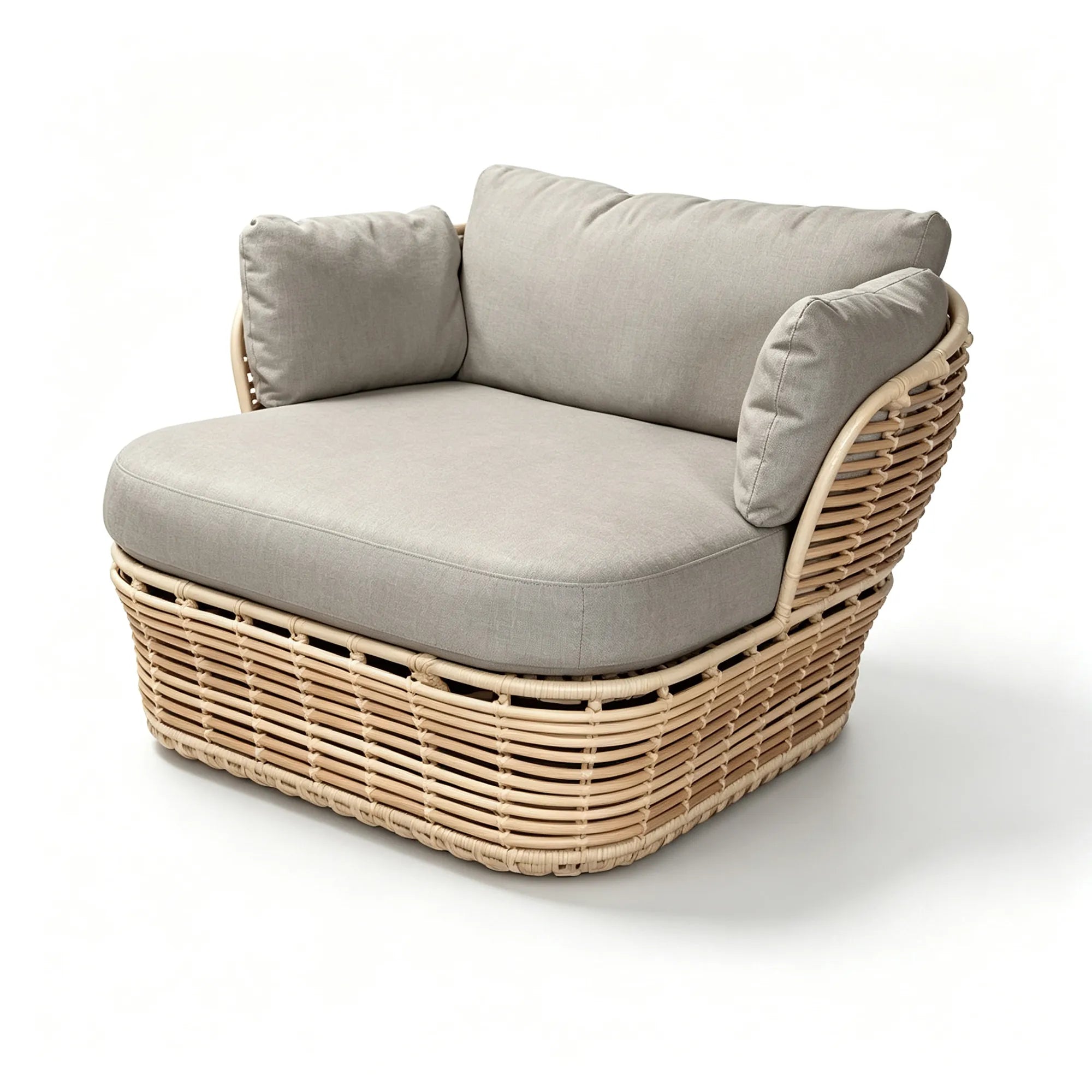SOLARA Modern Outdoor Lounge Chair - Handwoven PE Rattan - Wide Cushioned Seat - Patio Garden Armchair - Wood